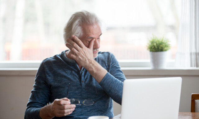 SMERTER I ØYET: Smertefullt nedsatt syn, rødt og rennende øye, tåkesyn og lysskyhet er noen av symptomene på uveitt - betennelse i øyet. Foto: NTB Scanpix/Shutterstock. SMERTER I ØYET: Smertefullt nedsatt syn, rødt og rennende øye, tåkesyn og lysskyhet er noen av symptomene på uveitt - betennelse i øyet. Foto: NTB Scanpix/Shutterstock.